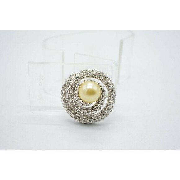 Crown Trifari Faux Pearl Textured Silver Tone Shel - Picture 2 of 5